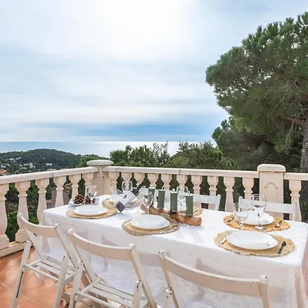 2 Homes, Pool And Beautiful Ocean View! * Lloret de Mar