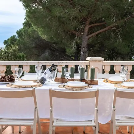 2 Homes, Pool And Beautiful Ocean View! *