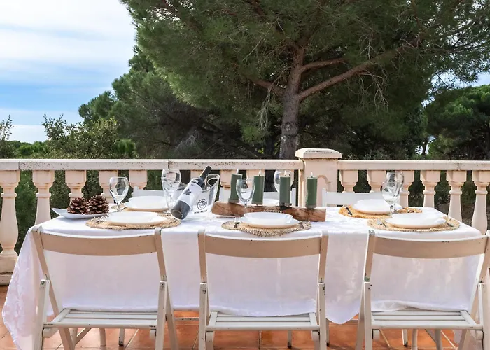 2 Homes, Pool And Beautiful Ocean View! *