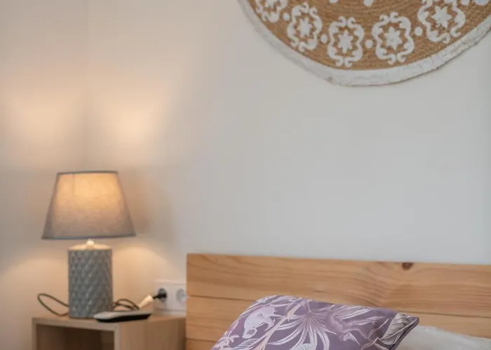 2 Homes, Pool And Beautiful Ocean View! *