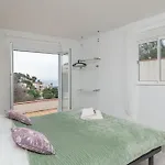 2 Homes, Pool And Beautiful Ocean View! *