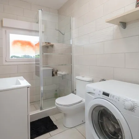 Semesterbostad 2 Homes, Pool And Beautiful Ocean View!