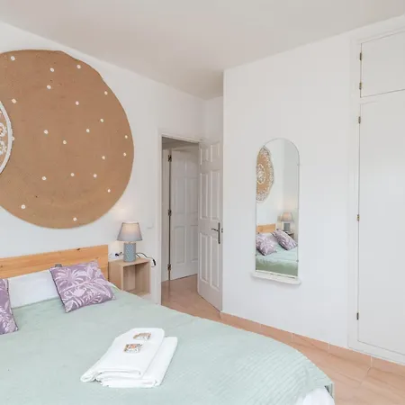 2 Homes, Pool And Beautiful Ocean View! Semesterbostad Lloret de Mar