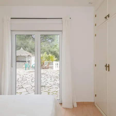 2 Homes, Pool And Beautiful Ocean View! Semesterbostad
