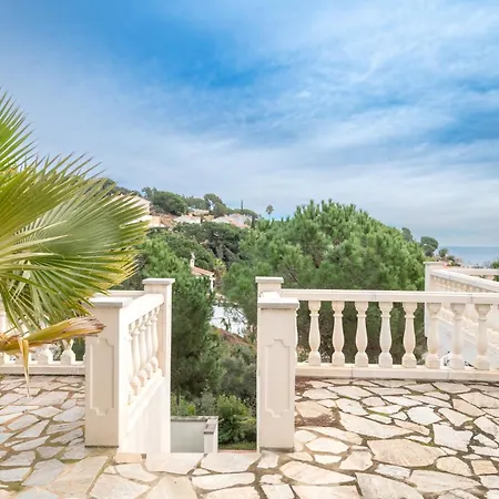 2 Homes, Pool And Beautiful Ocean View! * Lloret de Mar