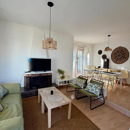 2 Homes, Pool And Beautiful Ocean View! Semesterbostad *