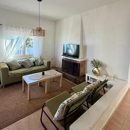2 Homes, Pool And Beautiful Ocean View! *