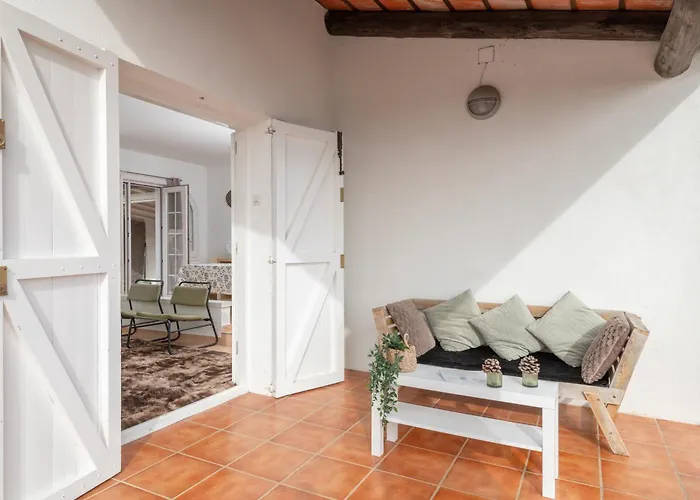 2 Homes, Pool And Beautiful Ocean View! Casa vacanze Lloret de Mar