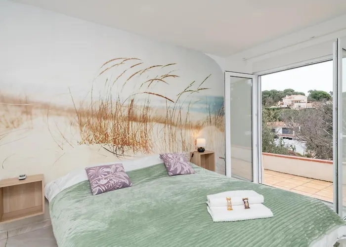 2 Homes, Pool And Beautiful Ocean View! Dom wakacyjny *